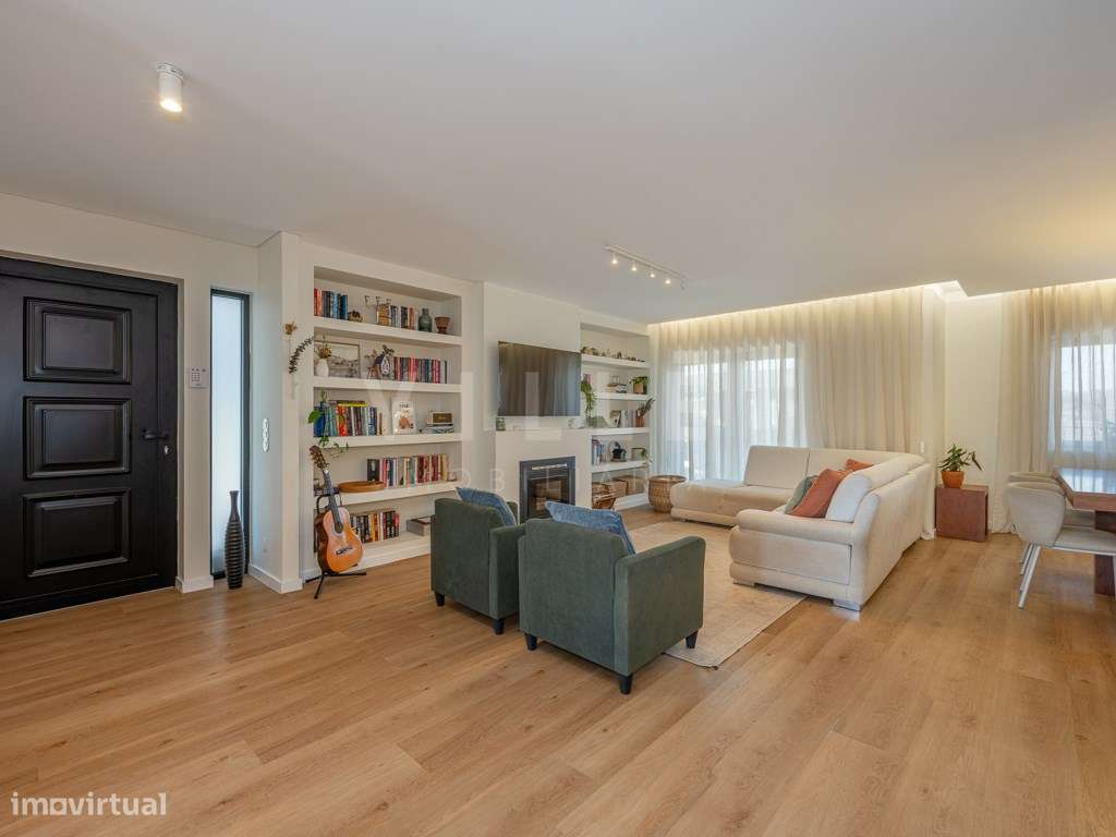 Moradia Independente T5 renovada em 2025 | 1450m2 de terreno | Prai...-5