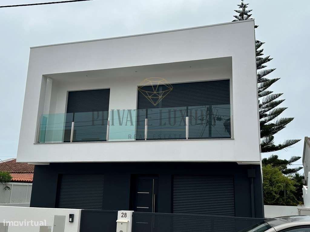 Moradia T4 Aroeira-3