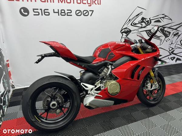 Ducati Panigale V4S - 2