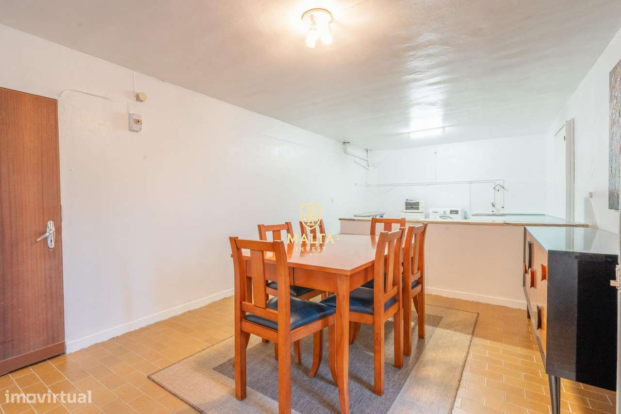 Moradia Bifamiliar com 3 Pisos no Centro de Fão – Esposende-10