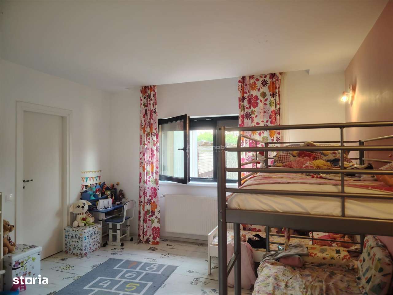 OCAZIE UNICA!!! Vila de lux, intr-o zona linistita, la 20 minute de Pl - Imagine principală: 5/20