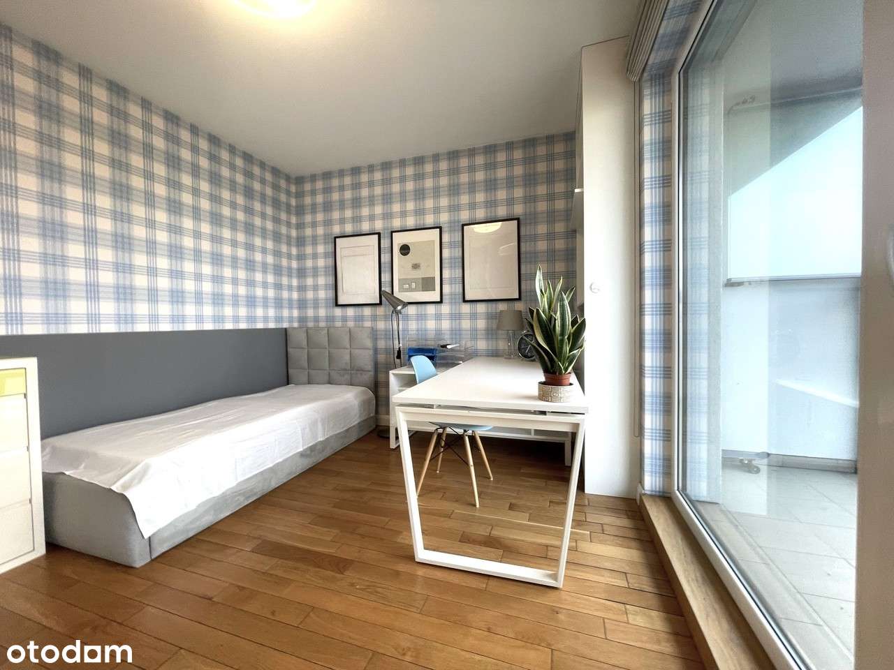 4 pokoje, 2 miejsca parkingowe-5