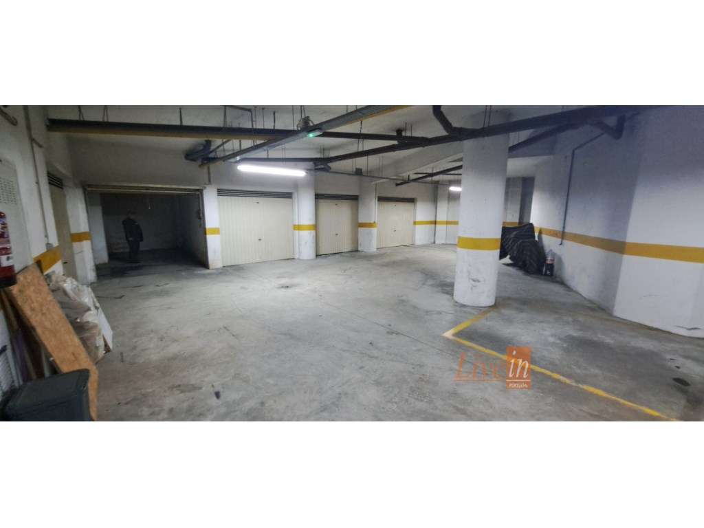 Garagem Box em Rio de Mouro - Grande imagem: 4/9