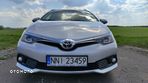 Toyota Auris 1.6 Premium - 2