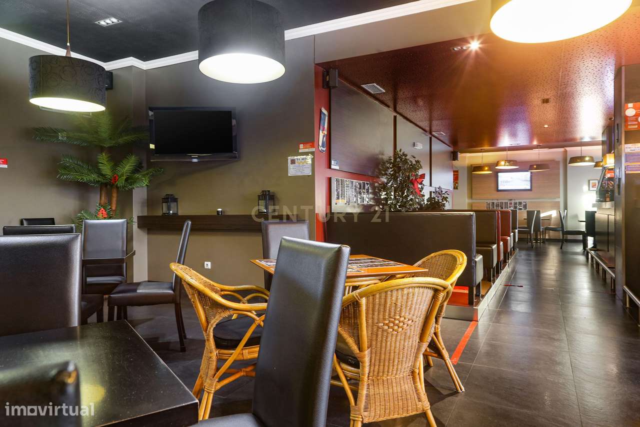 TRESPASSE  BAR CAFÉ nas Colinas do Cruzeiro c/150M2 + Esplanada 60 Lug-9