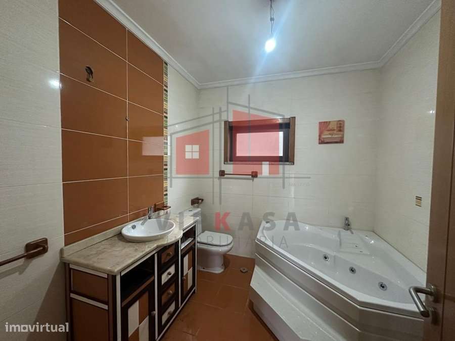 Moradia Isolada T3 em Alijó-10