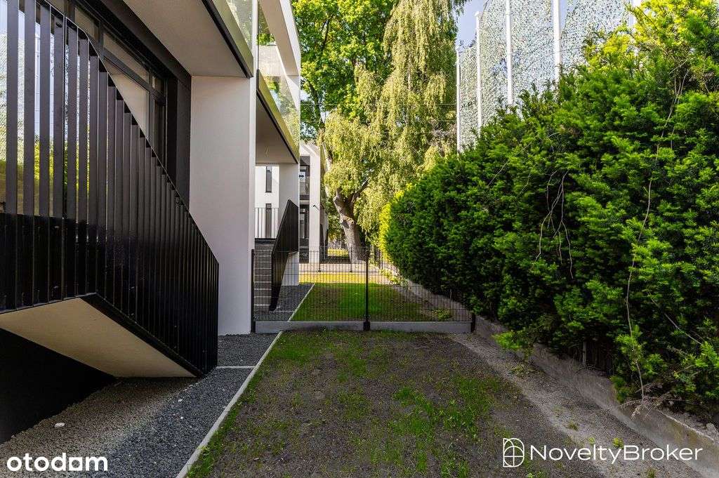 Apartament z tarasem na dachu, Wola Justowska-12