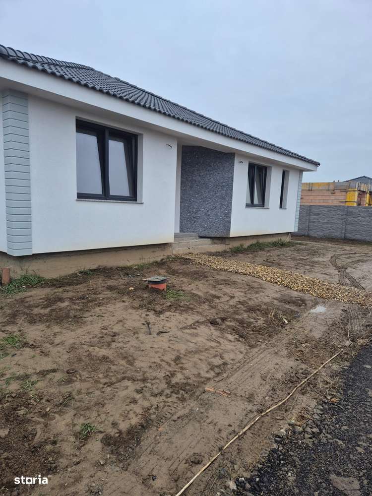 Case noi de tip mediteranean Lazuri - Imagine principală: 3/10