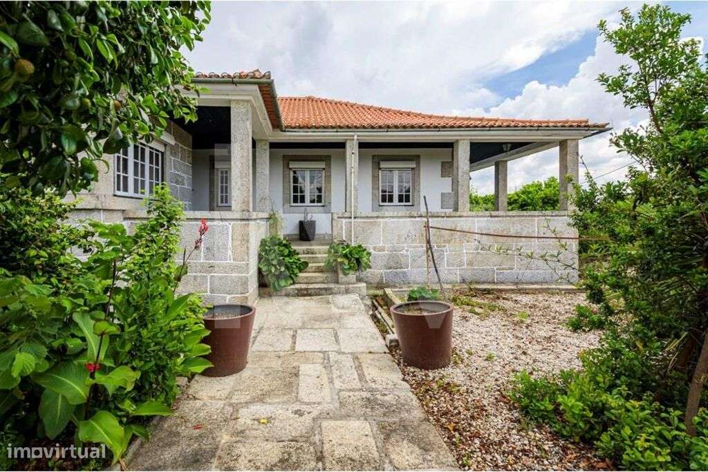 QUINTA com e casa histórica EM GRANITO com 743 m2 de construção e TERR - Grande imagem: 4/48