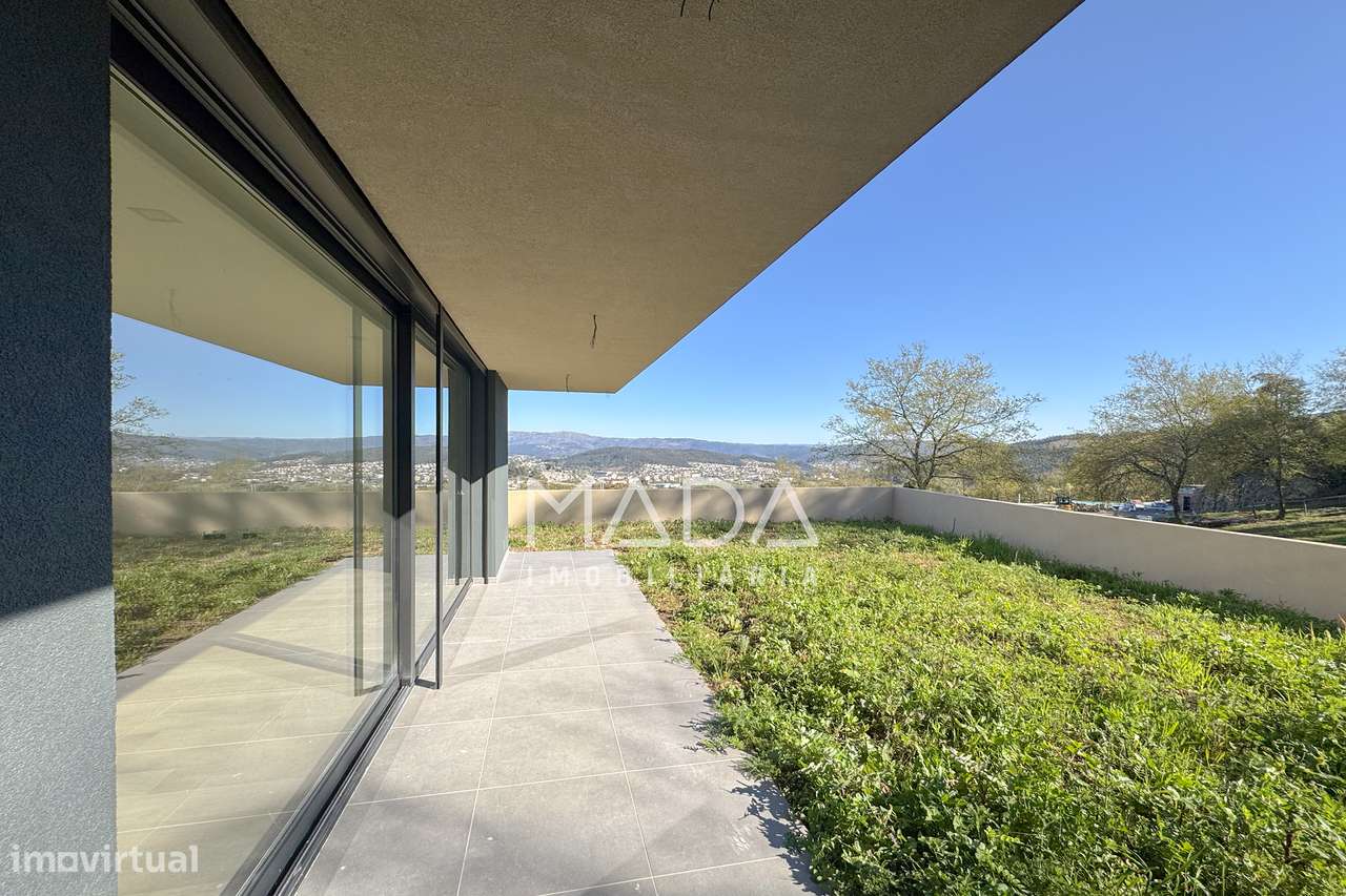 Moradia, 204 m², Lanhoso-7
