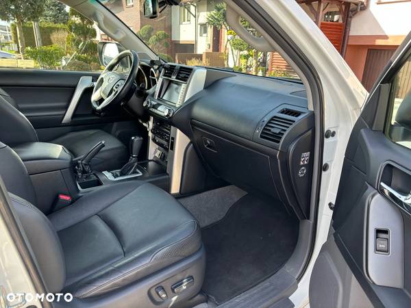 Toyota Land Cruiser LC 3.0 D-4D Prado - 4