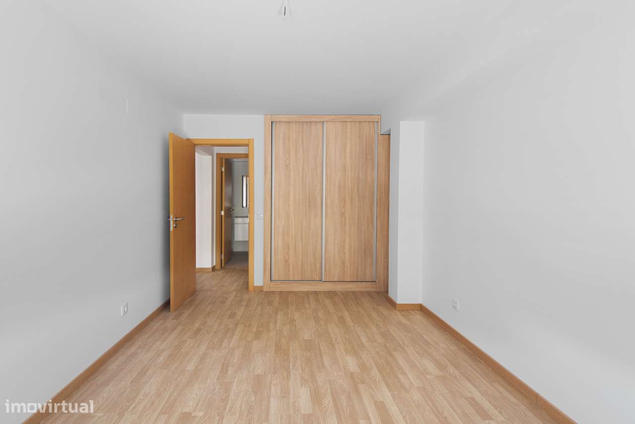 Apartamento T2 novo com garagem em Tortosendo-14