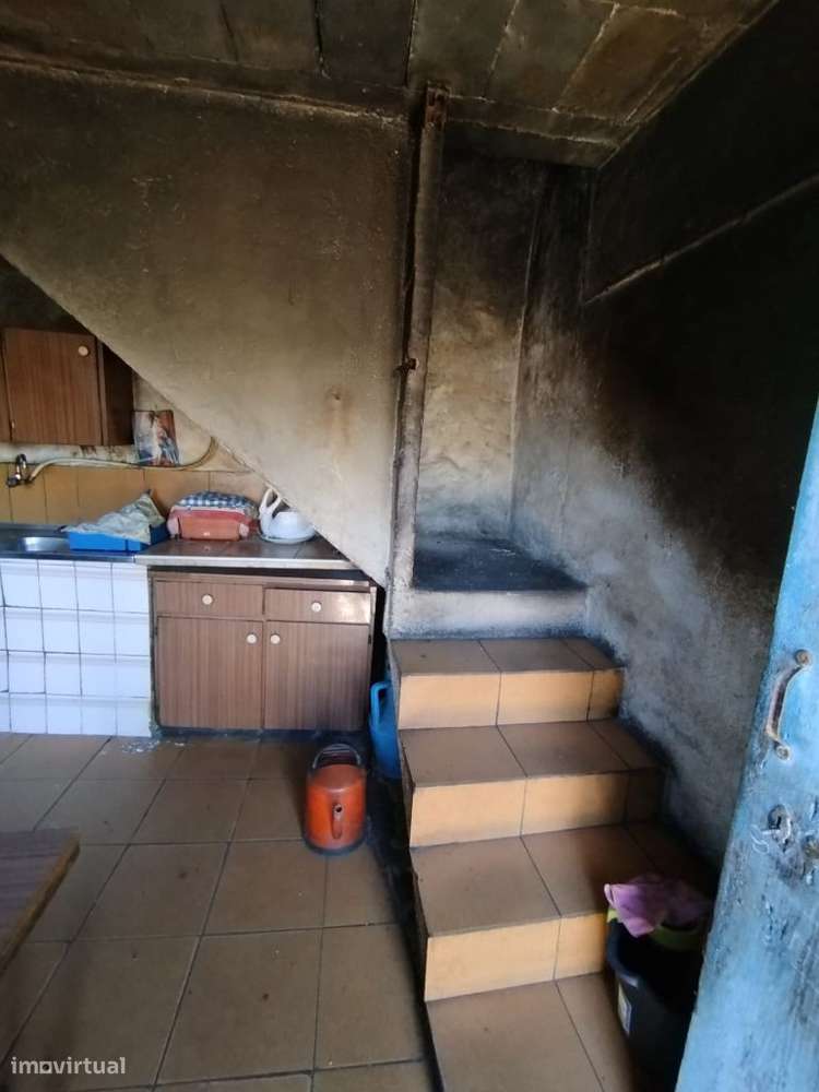 Moradia para Recuperar - Calde - Viseu-7