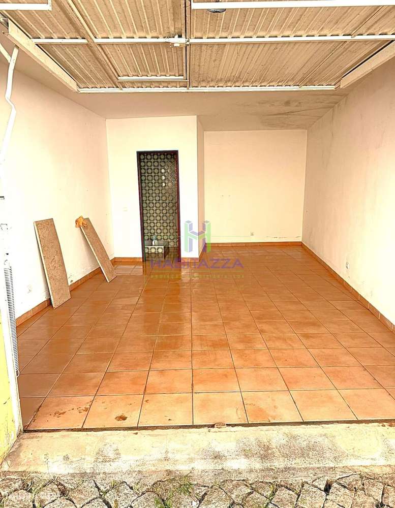 Prédio Urbano destinado a Estacionamento Coberto passível de Conversão-6