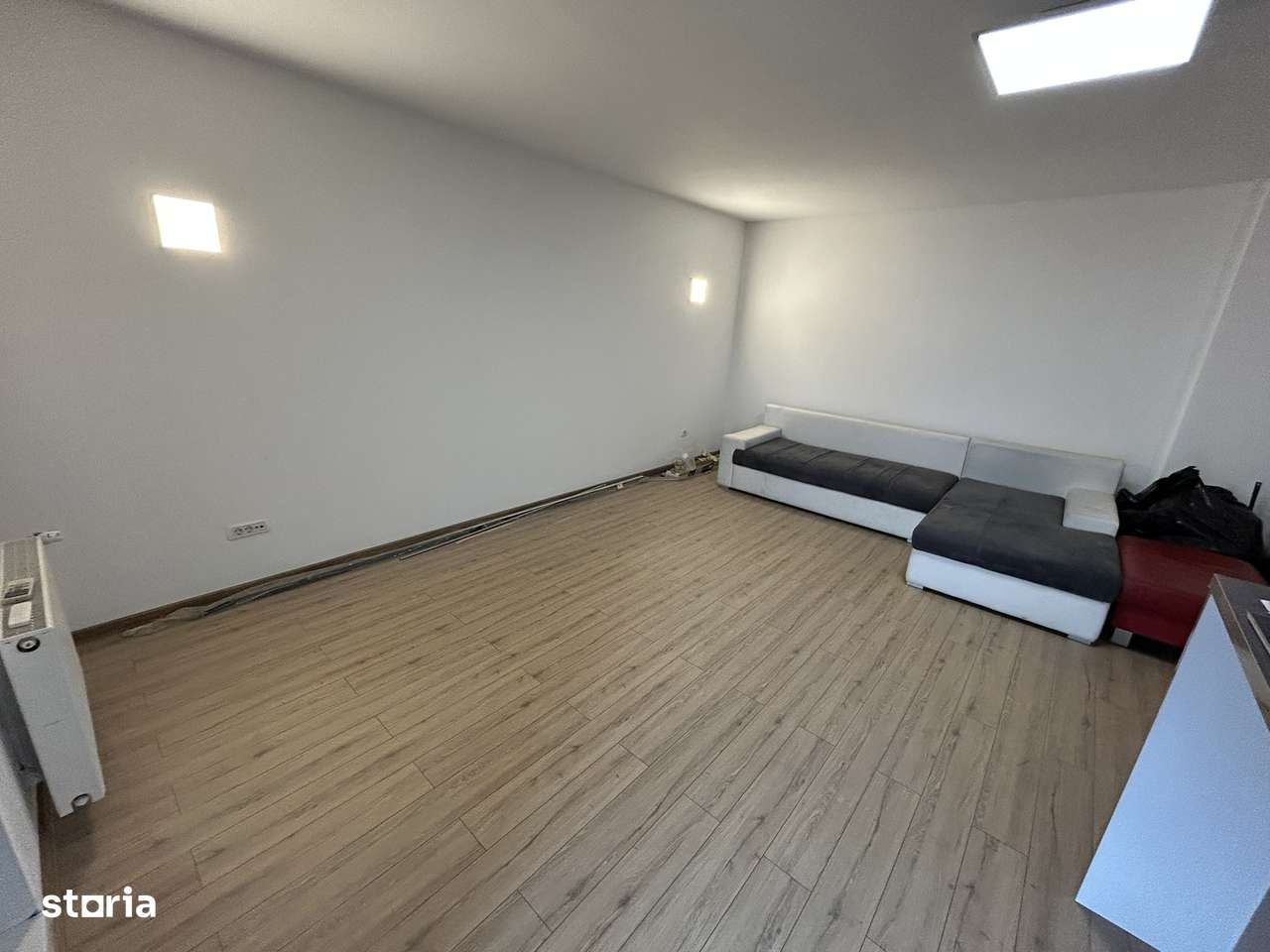 Apartament cu balcon și garaj, în Aradului West-1