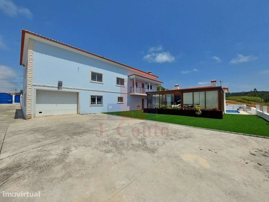 Moradia T5 | Piscina | Terreno | Vistas panorâmicas-8