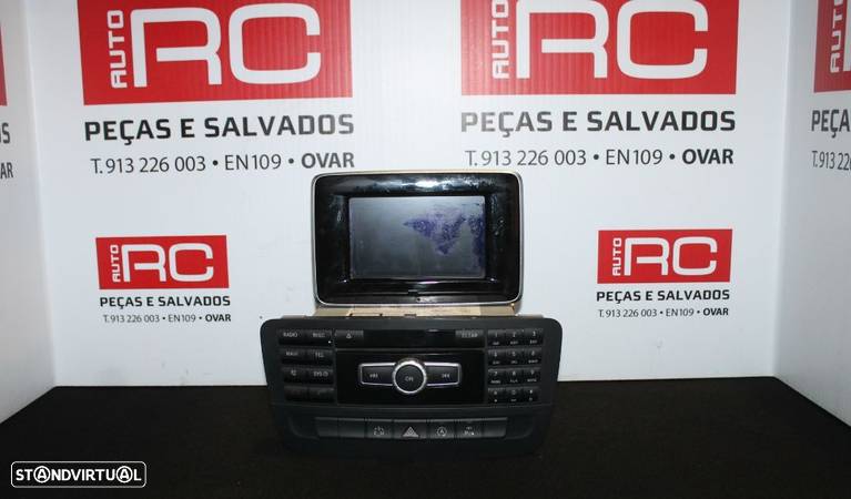 Conjunto Auto Radio Mercedes GLA - 1