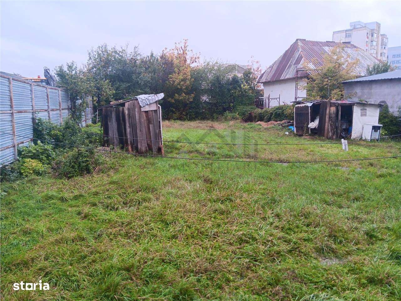 Manta Rosie TEREN 700mp CASA BATRANEASCA 65mp la 200m de bld. Poitiers - Imagine principală: 3/5