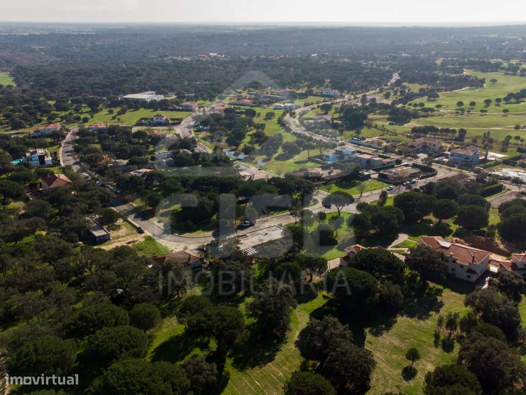 Terreno em Emprendimento Urbano com Golfe - Grande imagem: 2/2
