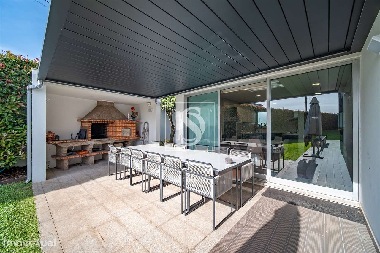 Exclusiva Moradia T4+1 c/ Piscina Aquecida e mais de 380 m²-34