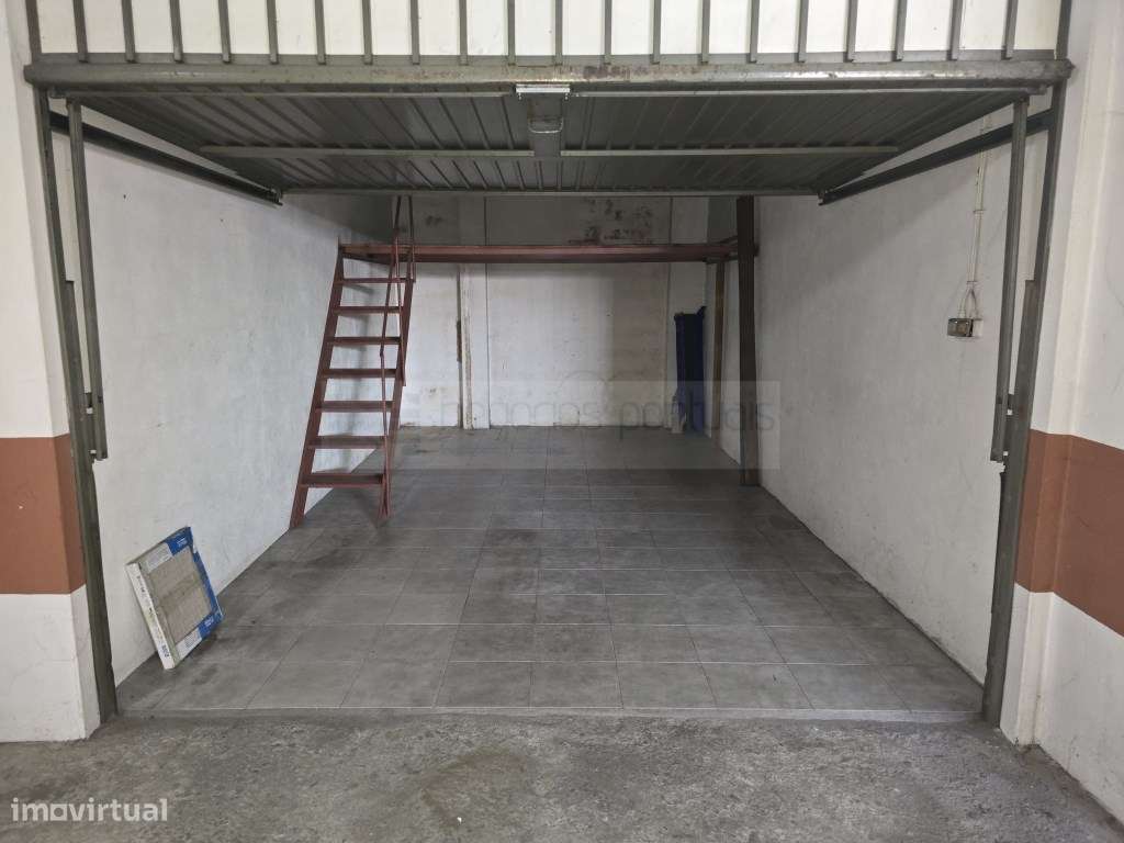 Apartamento T3 ultimo andar com terraço e marquise, garagem individ...-31