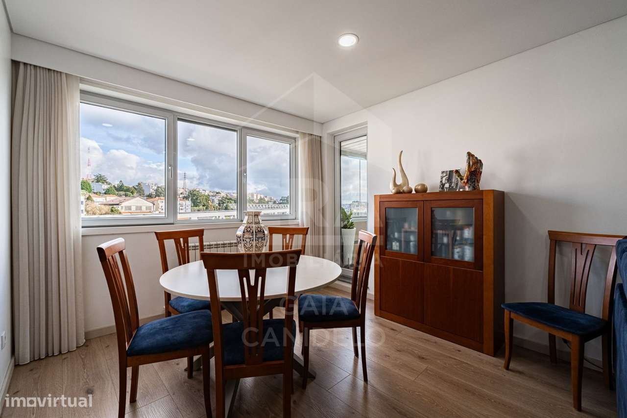 T2 no centro da cidade com vista MAR e cidade!-5