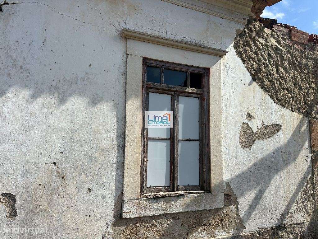 Moradia para reconstruir com terreno - Caldelas - Carangujeira-13