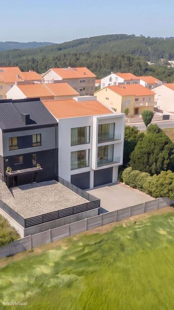 Terreno com Projeto Aprovado para Moradia Bifamiliar | Valongo-3