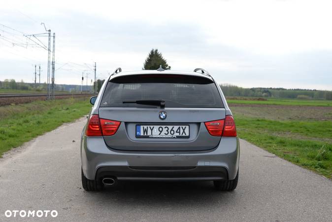 BMW Seria 3 320d - 4