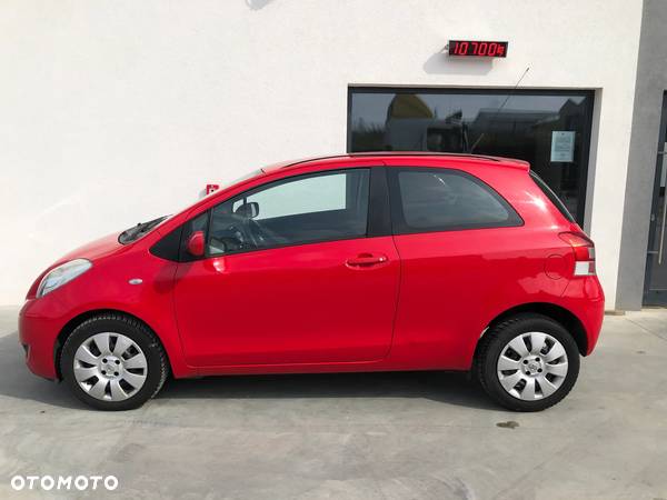 Toyota Yaris 1.33 Luna - 2