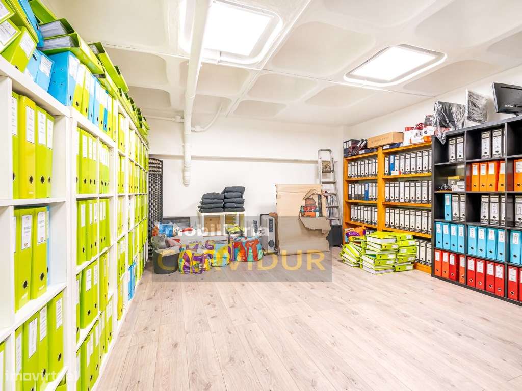 Escritorio/Gabinete/Sala - Grande imagem: 4/26