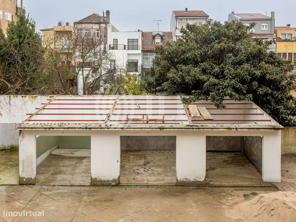 Apartamento T4 duplex jardim privativo nas Antas, Porto-26