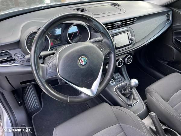 Alfa Romeo Giulietta 1.6 JTDM 16V Super - 2