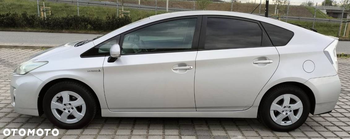 Toyota Prius 1.8 HSD Life - 2