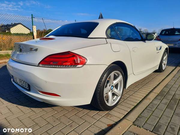 BMW Z4 sDrive28i - 16