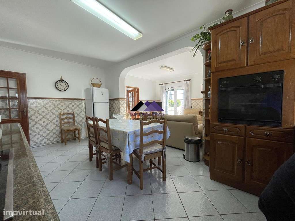 Moradia T3 c/ Piscina e Garagem-26