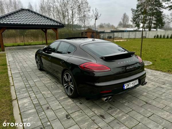 Porsche Panamera PDK - 18