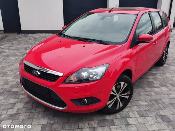 Ford Focus 2.0 16V Titanium - 1