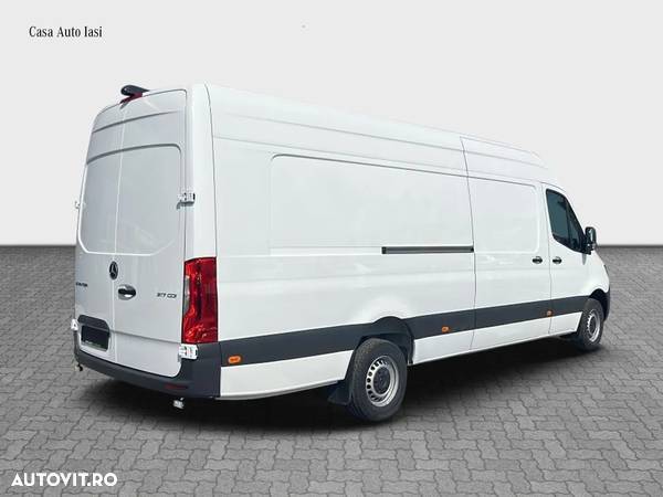 Mercedes-Benz Sprinter - 2