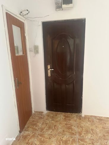 Apartament 3 camere, decomandat.Metrou Aparatori Patriei.-10