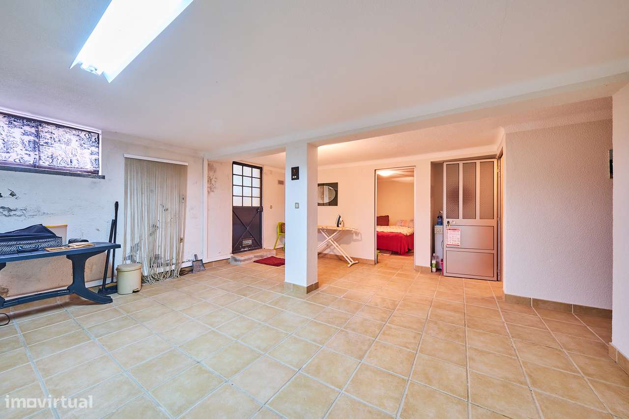 Moradia Geminada 4 Quartos - Pinhal Novo-34