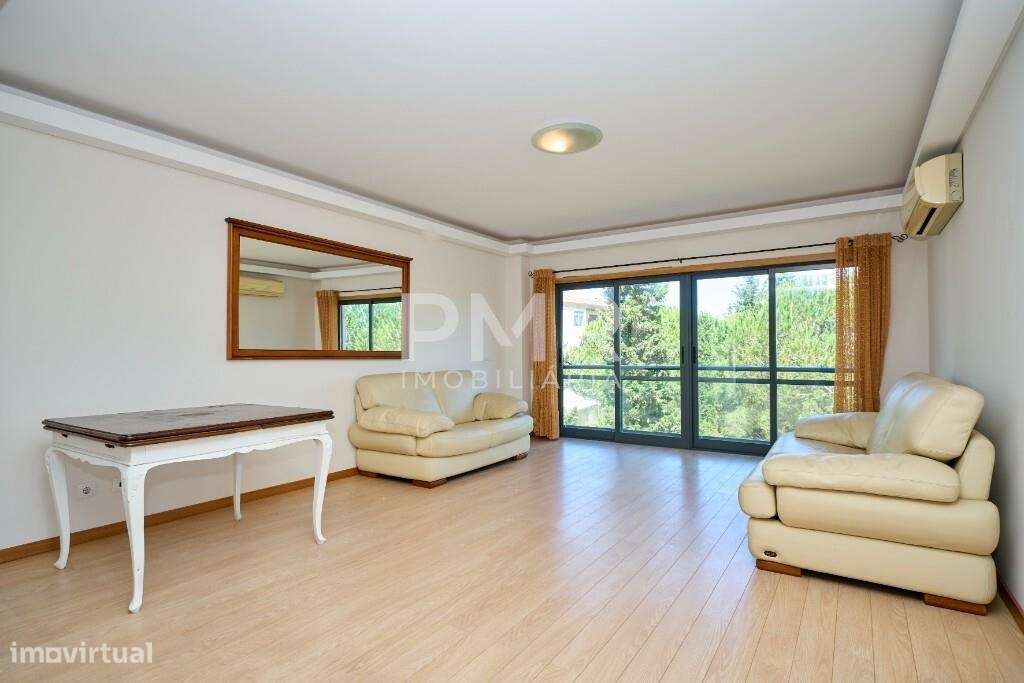 Apartamento T3 na Amora-0