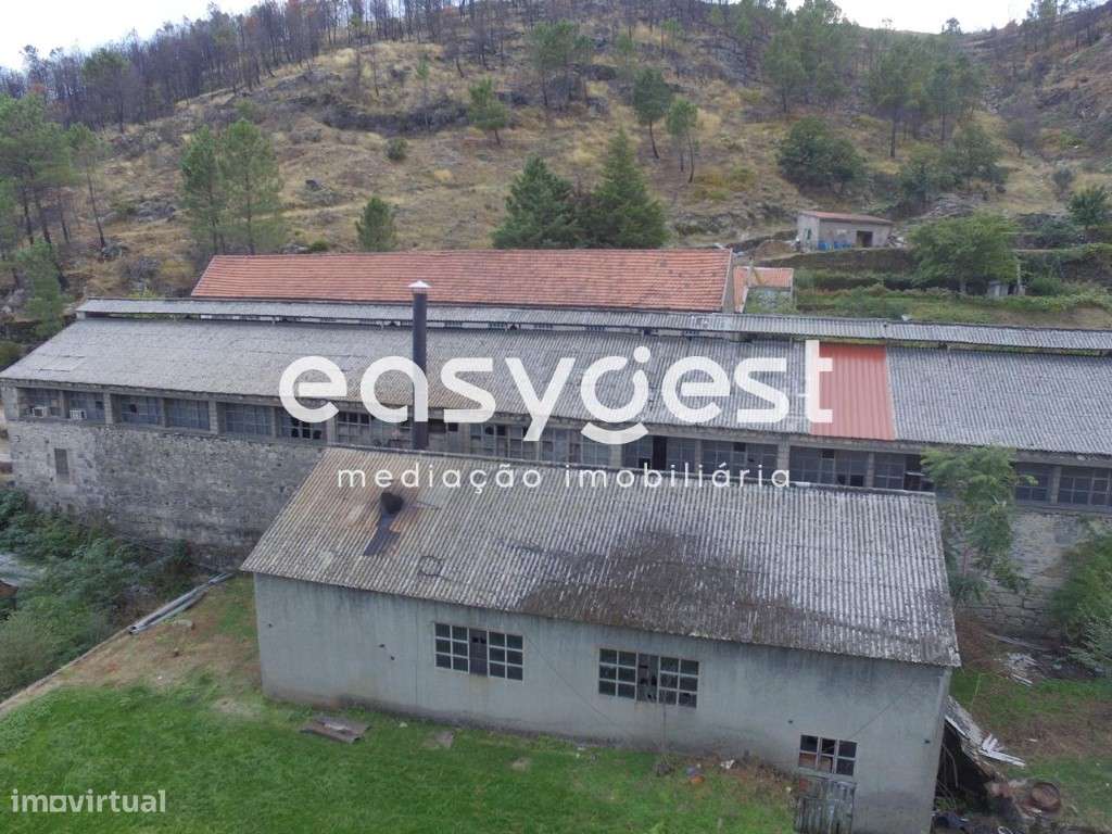 Antigo armazém com projeto de viabilidade na cidade da Covilhã - Grande imagem: 5/14