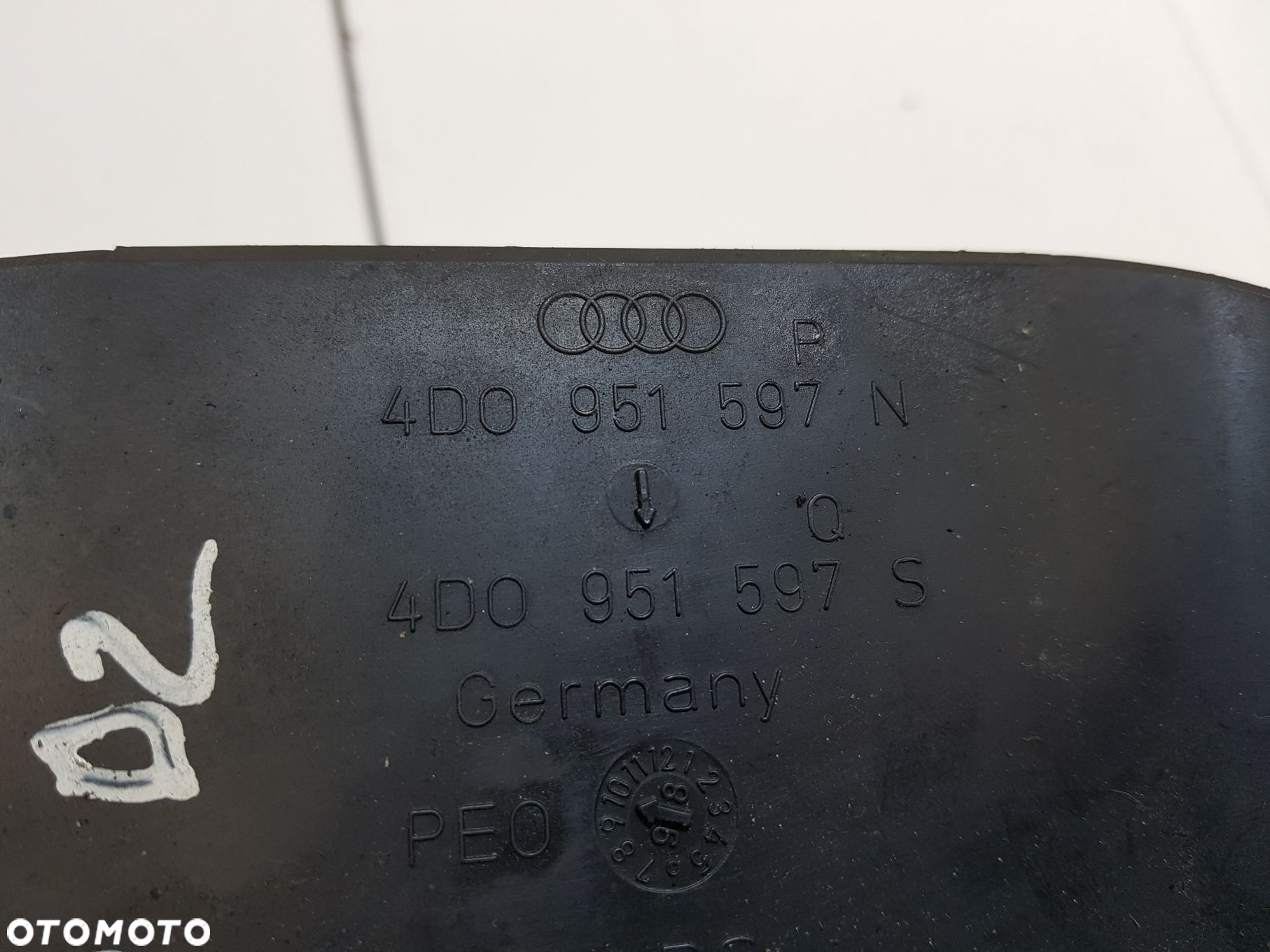 OSŁONA KOLUMNY KIEROWNICY AUDI A8 D2 4D0951597N  4D0951598C - 5