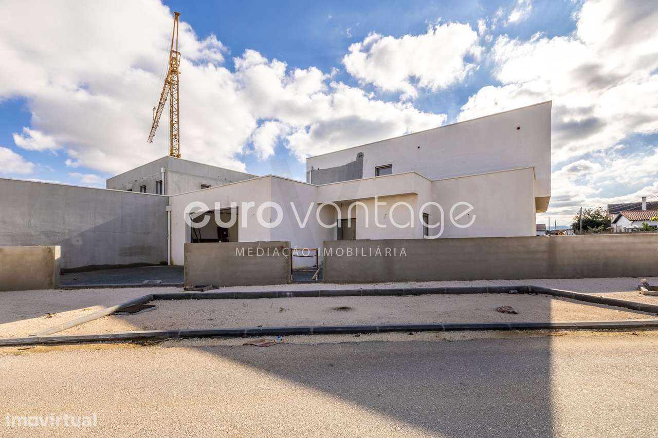 Moradia T4 | Nova | Jardoeira – Batalha-46