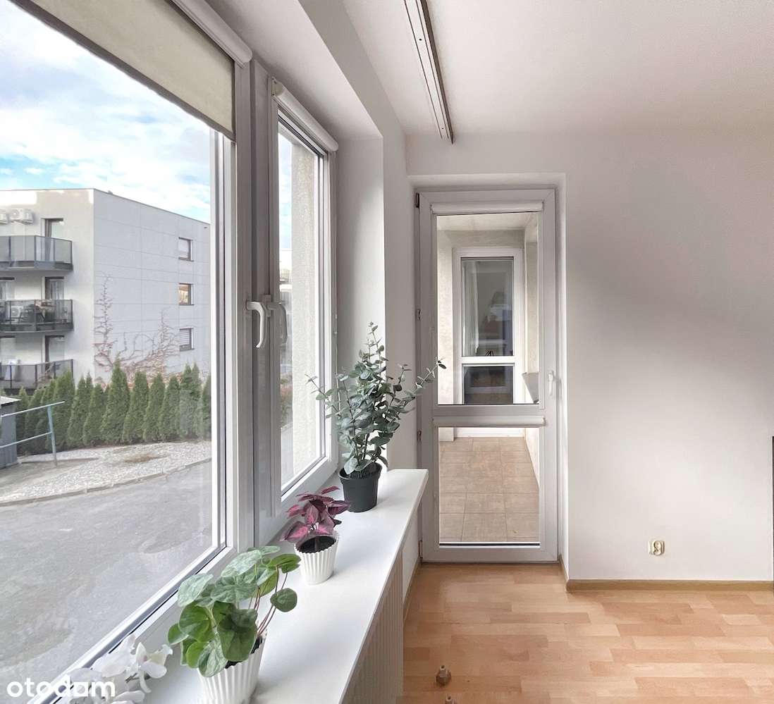 Przestronne, niezależne 2 pokoje, balkon, garaż ,ul. Raciborska-0