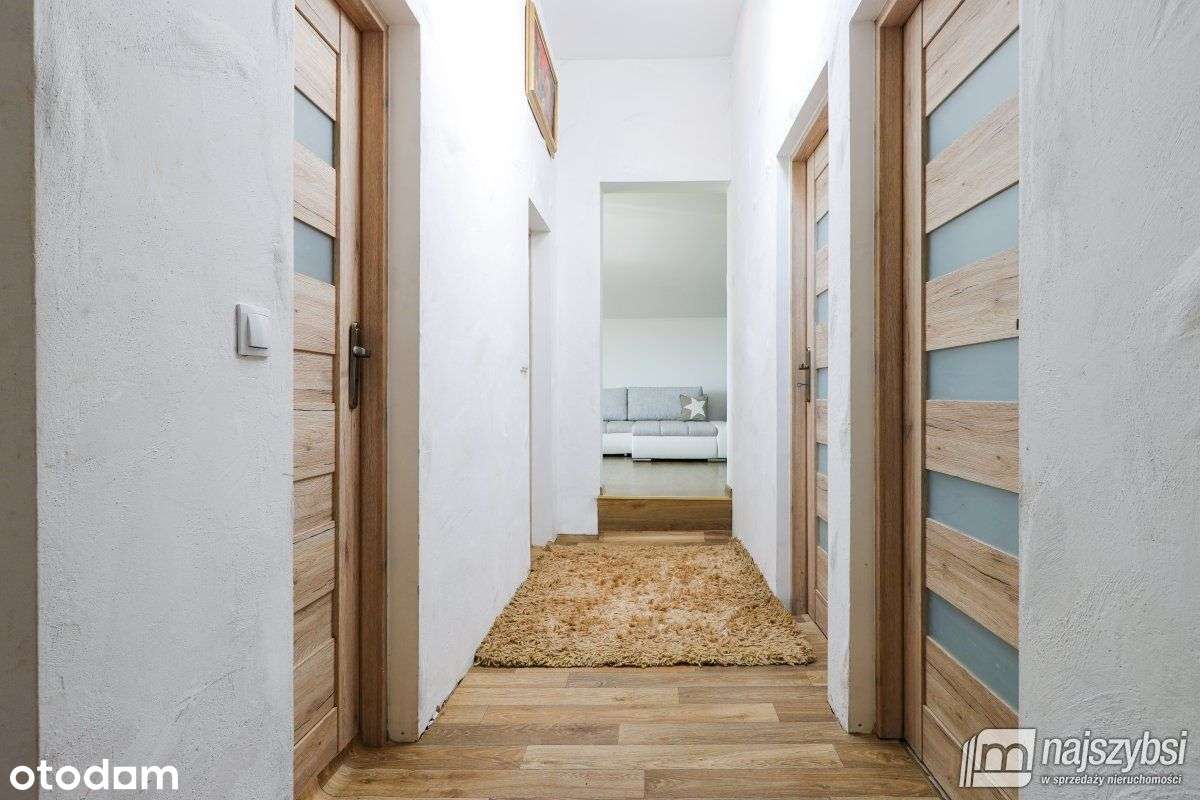 Dom z lokalem użytkowym-9