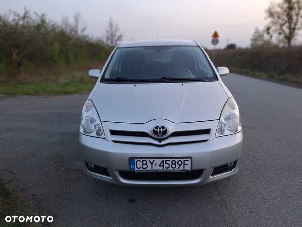 Toyota Corolla Verso 2.2 D-4D Sol Sport 7os - 16