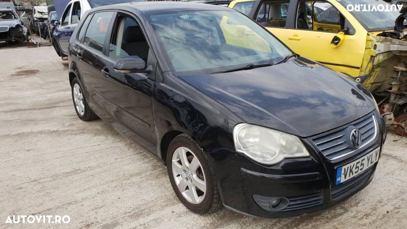 Dezmembrez Volkswagen Polo 9N 2006 1.9tdi 101cp AXR - 1