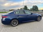 Alfa Romeo Giulia 2.2 D Turbo - 17